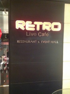 Retro live cafe ศูนย์สิริกิติ์
