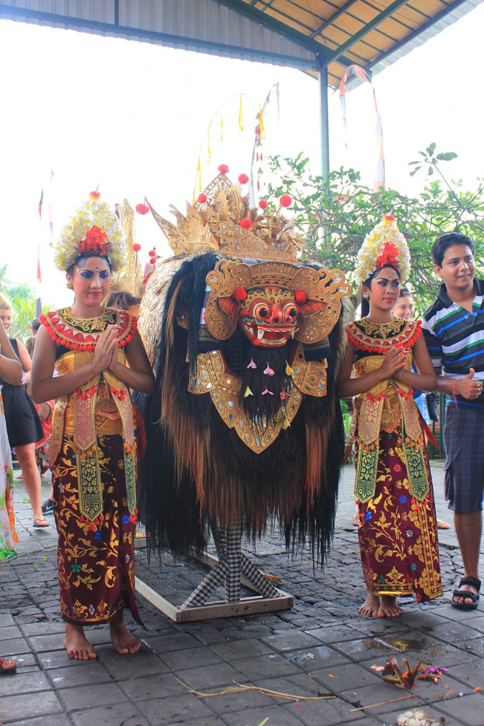 บารอง แดนซ์ ระบำถลึงตา : เที่ยวบาหลี