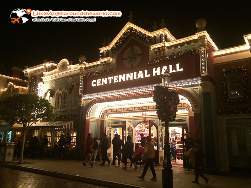 บรรยากาศยามค่ำสวยงามทุกหนแห่ง : ฮ่องกงดิสนีย์แลนด์