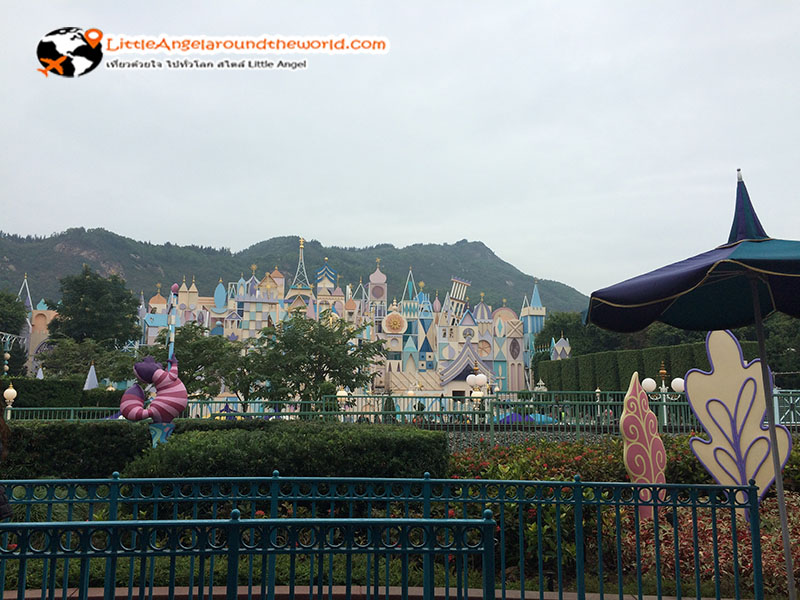 เห็นไหม โลกทั้งใบถูกย่อไว้ตรงโน้น Small World นั่นเอง : Fantasy Land ฮ่องกงดิสนีย์แลนด์