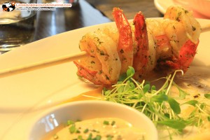 fried king prawns เหมาะสำหรับคนชอบกุ้ง เนื้อกรอบ : OX Restaurant & Grill (Best of SWISS Gastro)