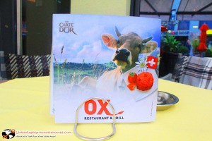 ป้ายวางบนโต๊ะน่ารักอ่ะ : OX Restaurant & Grill (Best of SWISS Gastro)