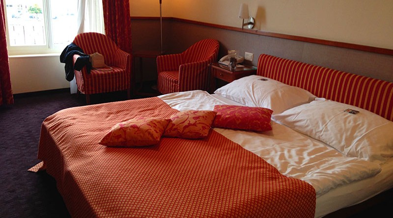 ห้องพักคู่ : รีวิว Hotel Des Alpes, Luzern - Switzerland : ที่พักที่ Luzern