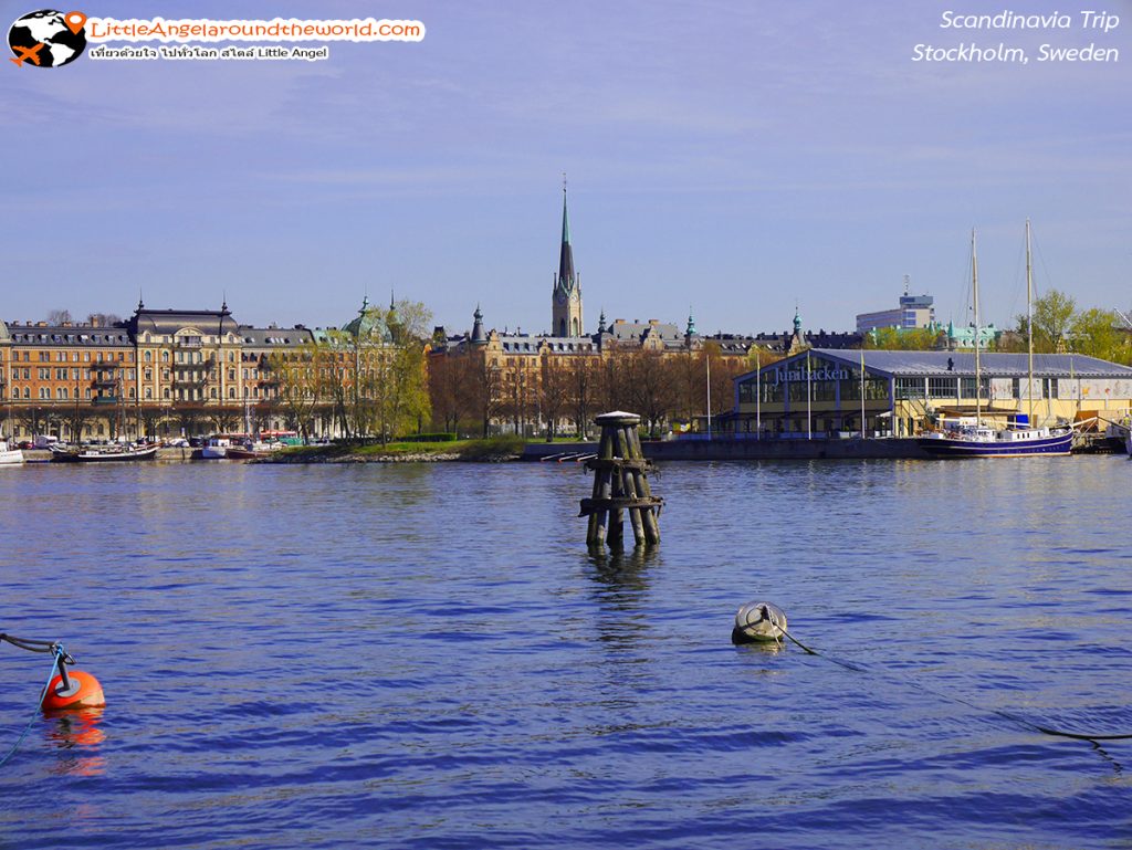ทุ่นบอกระดับน้ำ ตรงท่าจอดเรือ : ที่เที่ยว Stockholm,Sweden