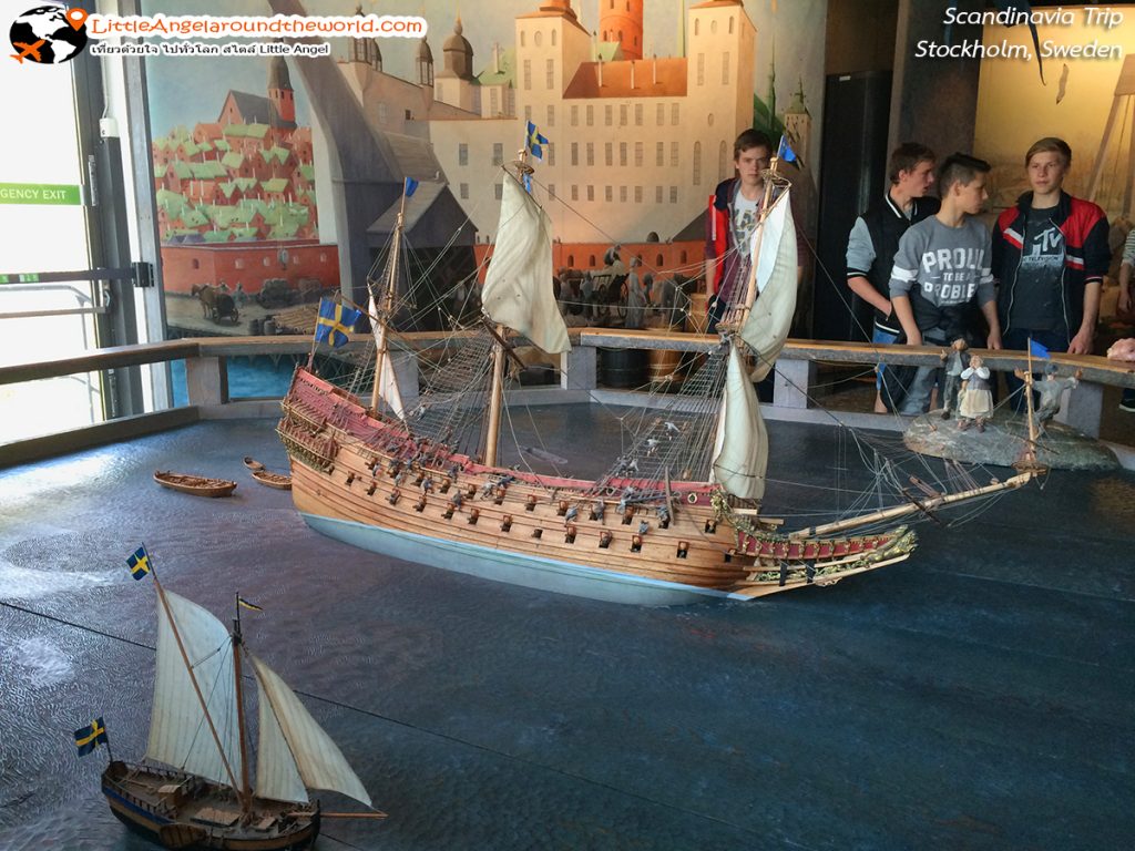 ภาพจำลองเรือรบที่กำลังจมต่อหน้าต่อหน้าชาวสวีเดน : พิพิธภัณฑ์วาซา (Vasa Museum)