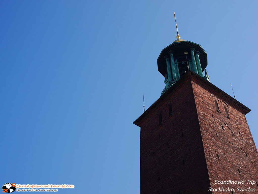 โดมโดดเด่นเป็นสง่าที่ ศาลาว่าการเมืองสตอกโฮล์ม – Stockholms stadshus 