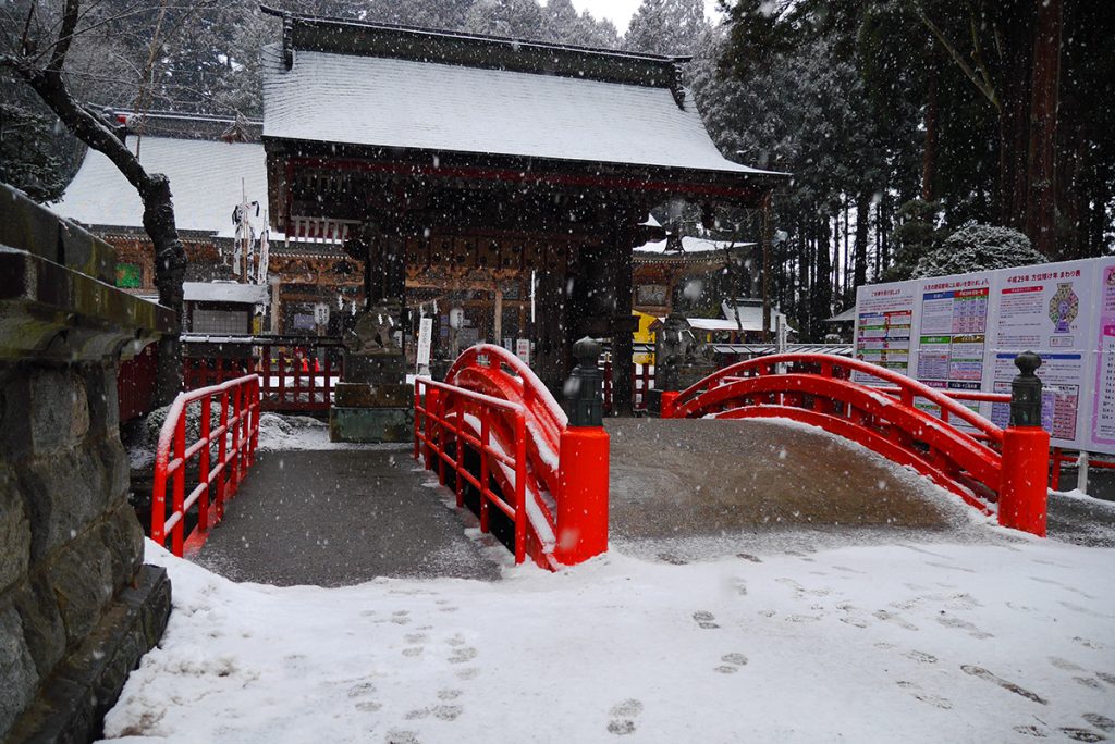 บรรยากาศหน้าศาลเจ้า Kushihiki Hachimangu Shrine, ศาลเจ้าดังแห่ง Hachinohe, Aomori