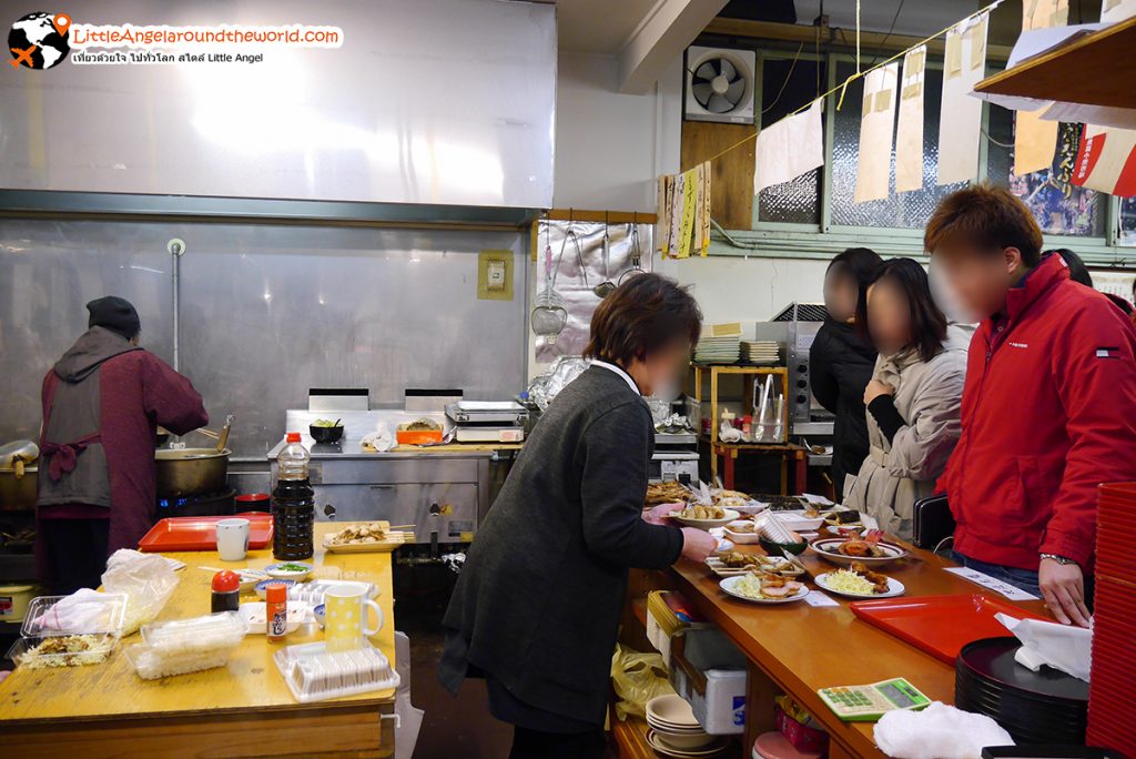 เลือกอาหารที่ต้องการ แล้วจะคิดเงินตามที่เลือก : ร้านอาหารที่ ตลาด Mutsu-minato Ekimae Asaichi