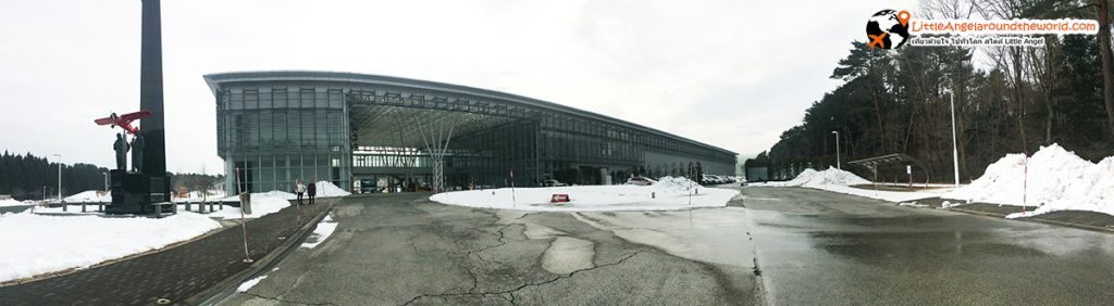 บริเวณด้านหน้าของ Misawa Aviation & Science Museum, Aomori