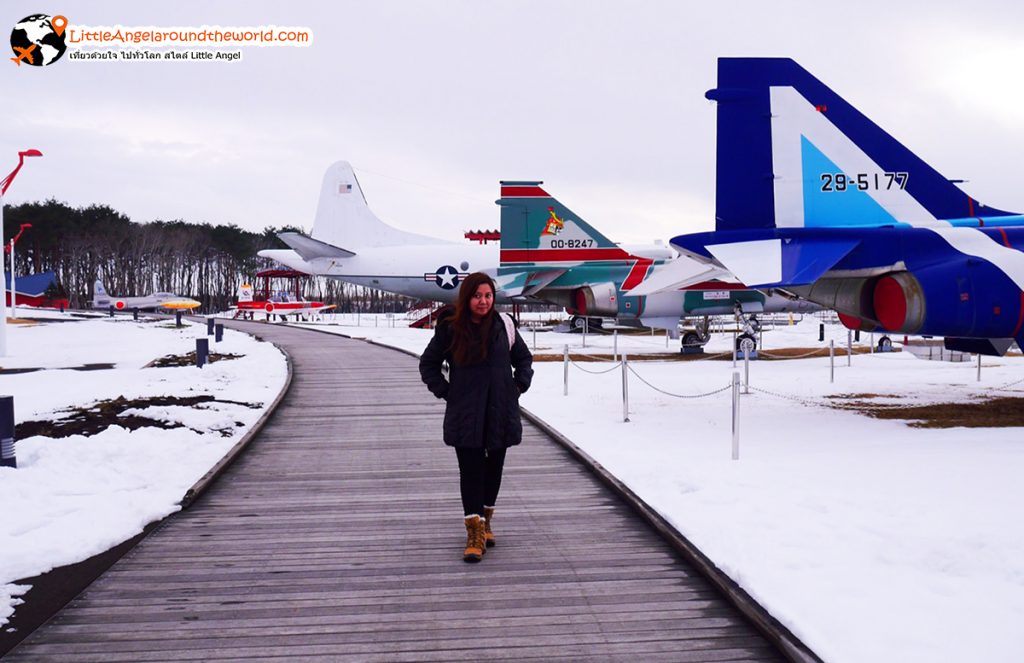 ลานจัดแสดงเครื่องบินหลากหลายรุ่น ที่มีคุณค่าทางประวัติศาสตร์ ที่ Misawa Aviation & Science Museum, Aomori : สถานที่ท่องเที่ยว Misawa