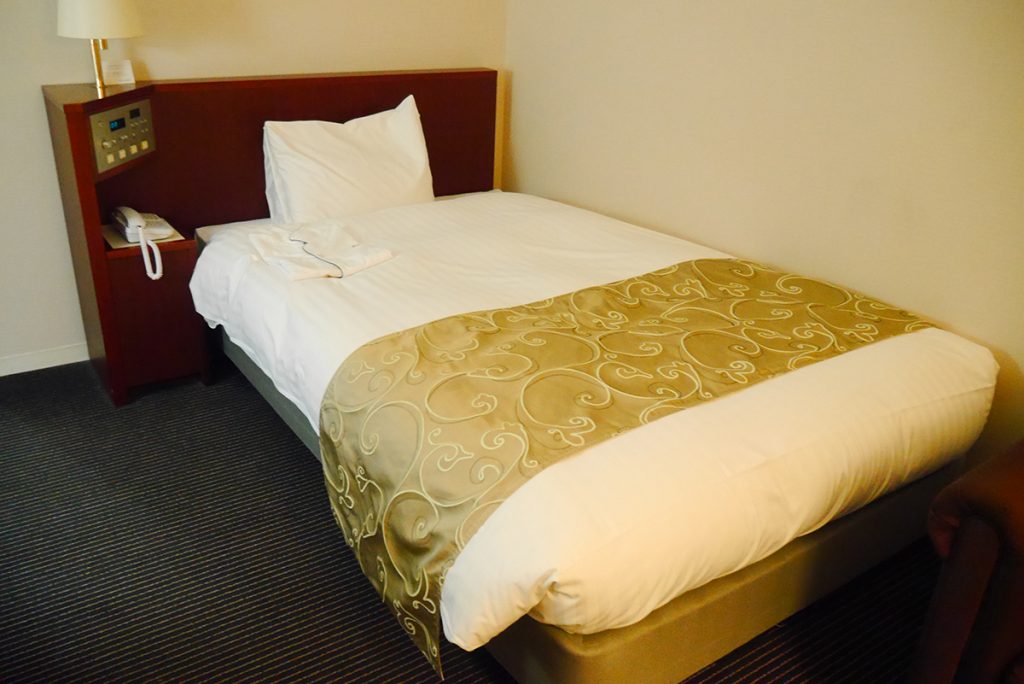 เตียงนุ่ม ผ้าห่มนิ่ม แสนอุ่นสบาย ที่ Hotel_Aomori : ที่พักที่อาโอโมริ